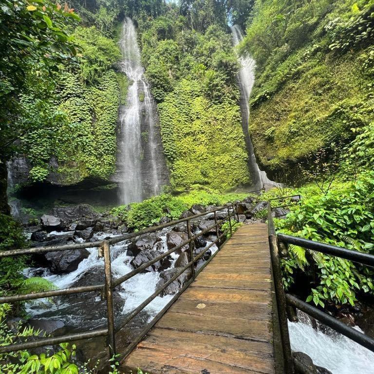 Sugi Gede Homestay Singaraja Esterno foto