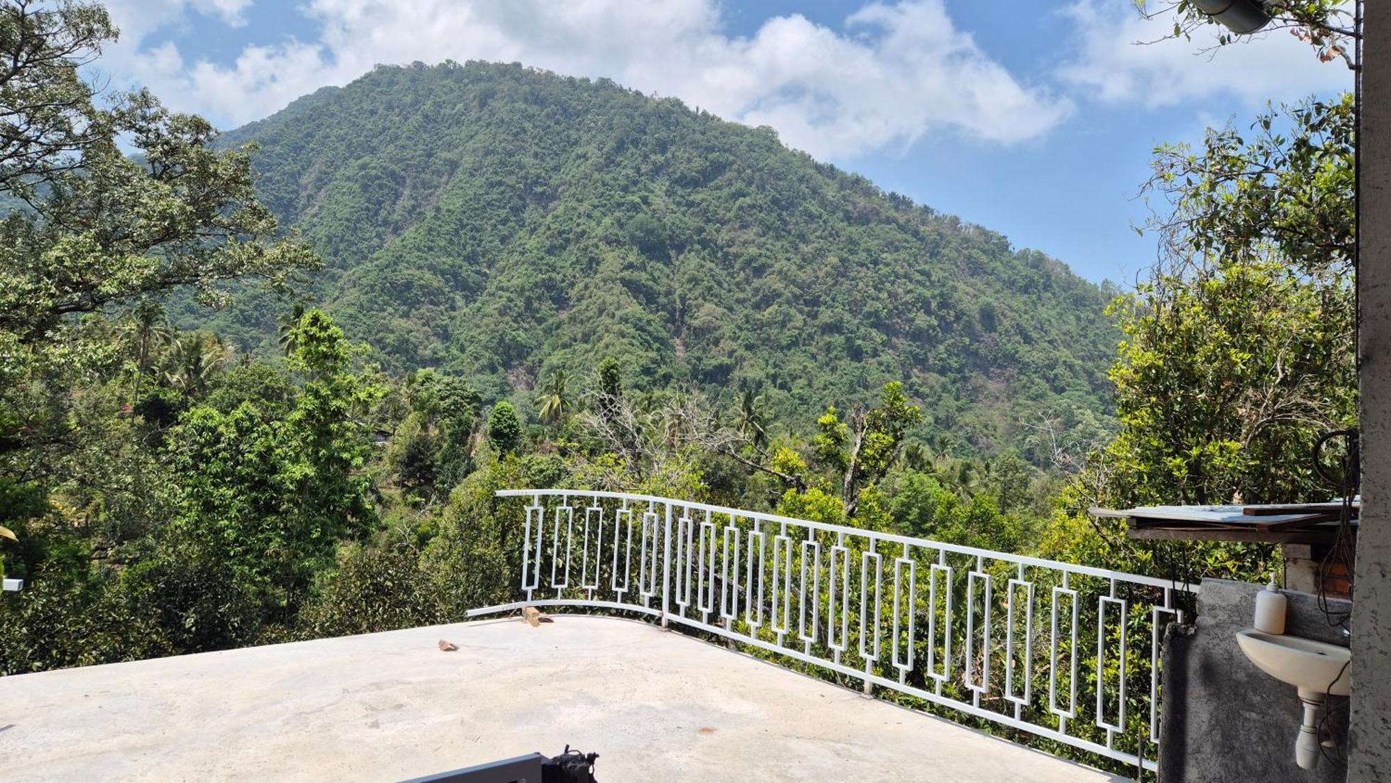 Sugi Gede Homestay Singaraja Esterno foto