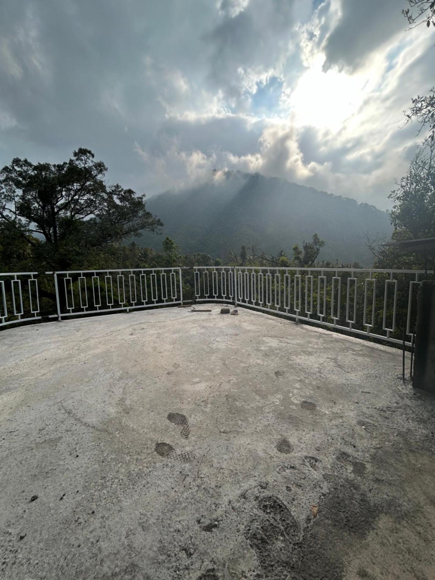 Sugi Gede Homestay Singaraja Esterno foto