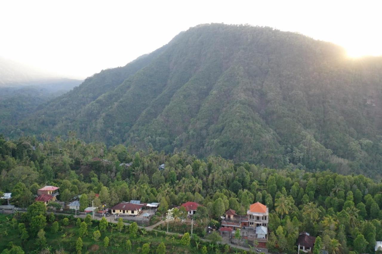 Sugi Gede Homestay Singaraja Esterno foto